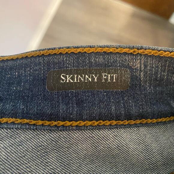 Judy Blue Skinny Fit Medium Wash Distressed Jeans Medium Wash Women size 7 / 28 - Picture 9 of 10